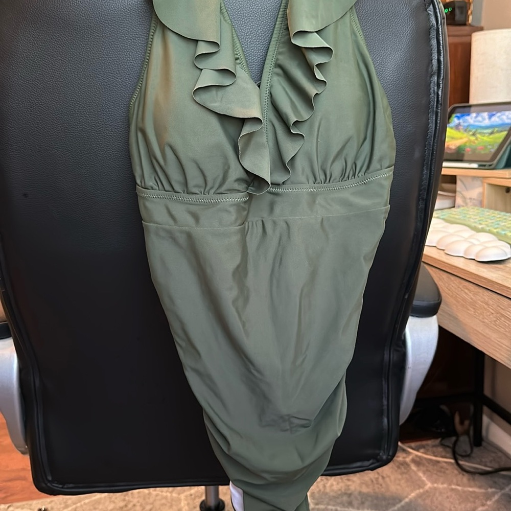 Cupshe Olive Green One Piece Swimsuit